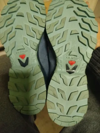 Scarpe Salomon Gore-Tex 41 1/3 nuovi