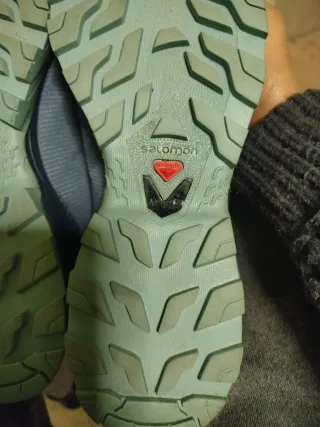 Scarpe Salomon Gore-Tex 41 1/3 nuovi