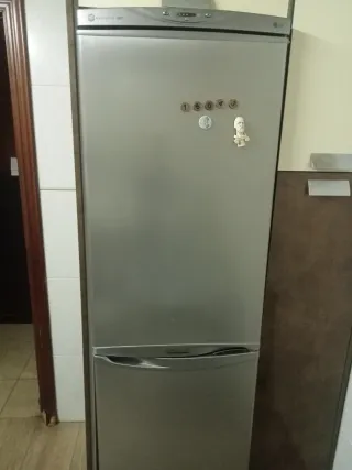 Nevera LG plateada