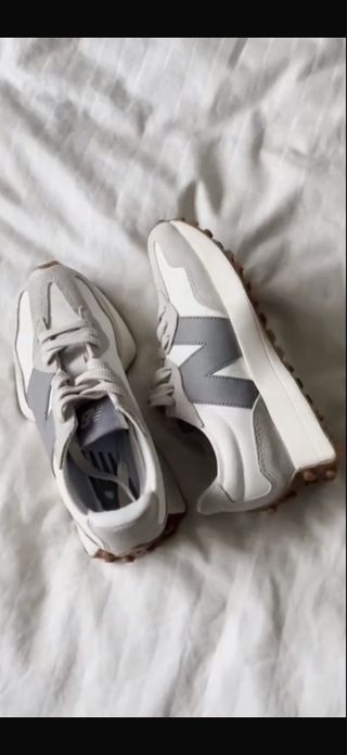 Zapatillas New Balance Gris y Blanco