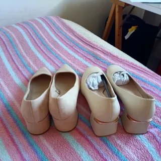 Zapatos de tacón beige