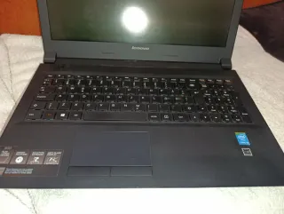Lenovo B50-80 Avariado