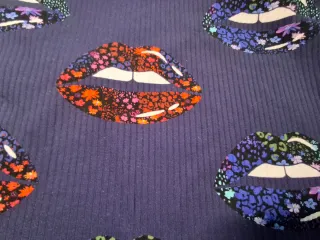 Camiseta Desigual Estampado Labios