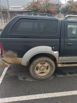 Nissan Navara 2003