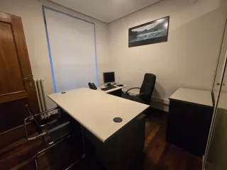 Mesa de oficina en L