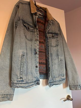 Cazadora vaquera Pull&Bear M