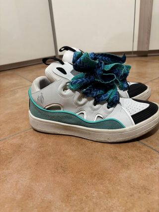 Scarpe da ginnastica bianche e teal tipo balenciag