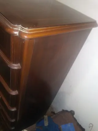 Cómoda antigua de madera se cambia por patín elect