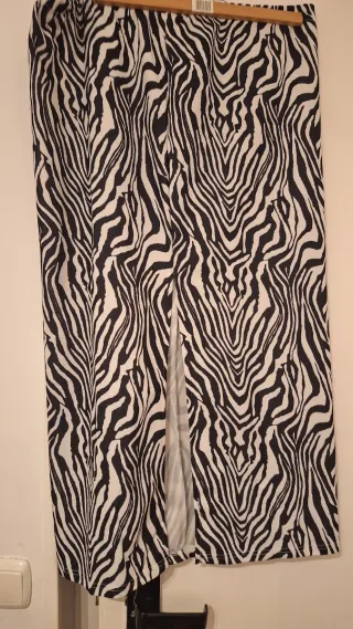 Falda larga estampada cebra