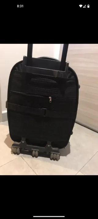 Maleta de viaje negra