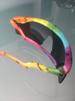 Occhiali da sole arcobaleno