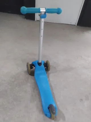 Patinete Globber azul 3 ruedas