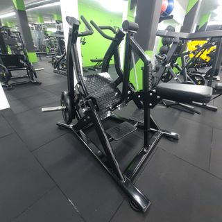 Máquina de gimnasio multifuncional