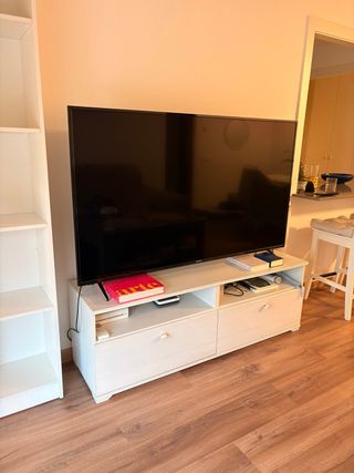Mueble TV blanco