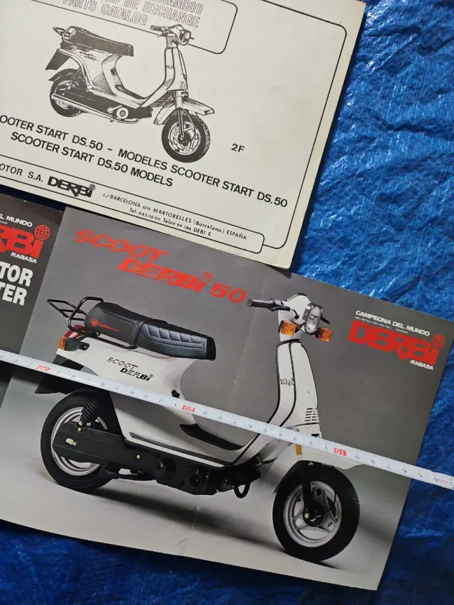 Lote 3  Catálogos Derbi Scooter