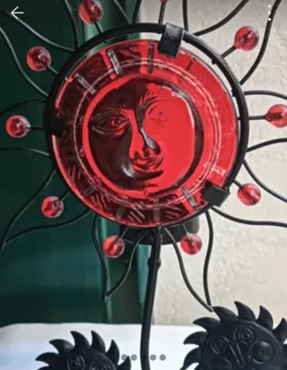 Porta candela sole in ferro e vetro rosso