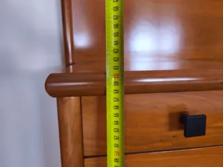 Conjunto cabecero, mesillas y comoda de madera