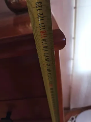 Conjunto cabecero, mesillas y comoda de madera