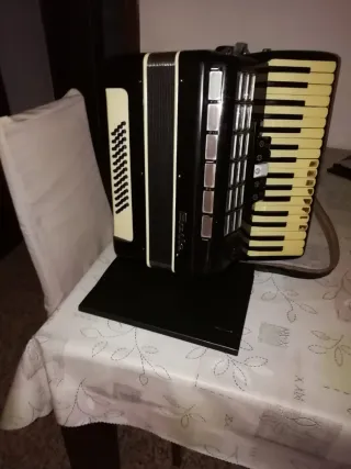 Acordeón Piano Baile Negro