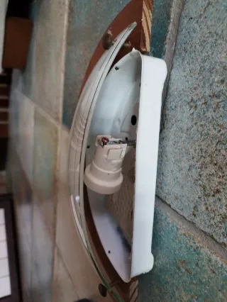 Applique da parete legno e vetro satinato