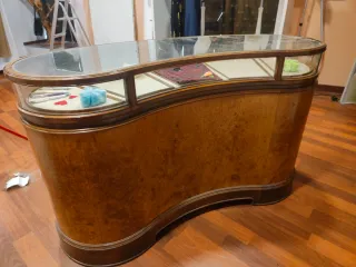 Expositor mostrador madera boutique hecho a mano..