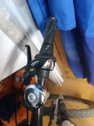 Bicicleta montaña con todos los accesorios