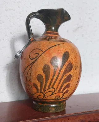 Jarra Arqueología reproducción. Pintada a Mano