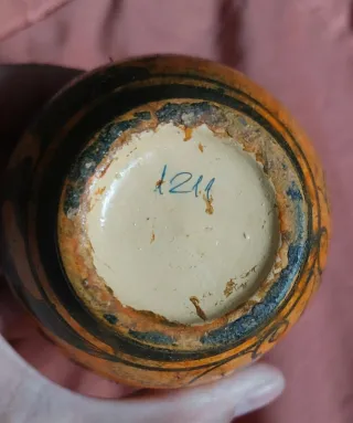 Jarra Arqueología reproducción. Pintada a Mano