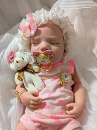 Reborn ,de silicona entera tamaño bebé