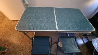 Mesa plegable y sillas
