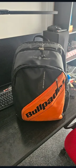 Paletero Bullpadel Negro