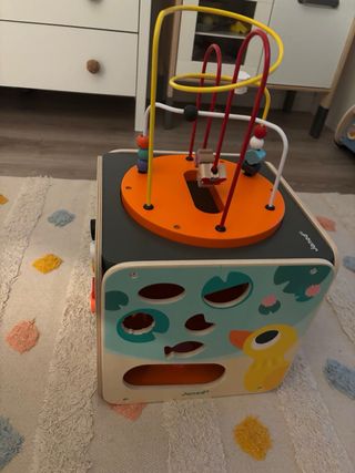 Mesa juego multiactividades Janod para bebé