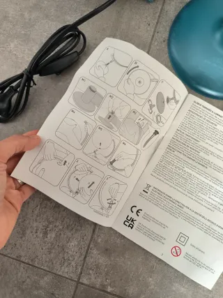 Mappamondo illuminato con base e istruzioni