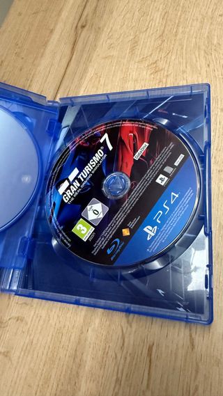 Gran Turismo 7 PS4 (como nuevo)