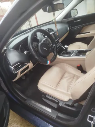 Jaguar XE 2016