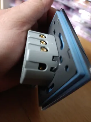 Interruptor Doble Cristal Azul LIVOLO