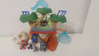 Casa arbol spiderman