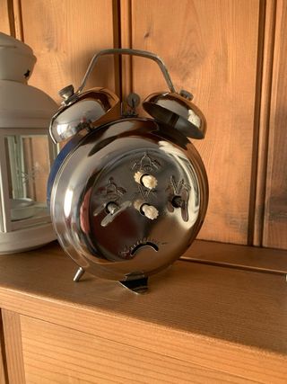 Sveglia da tavolo carica manuale blu