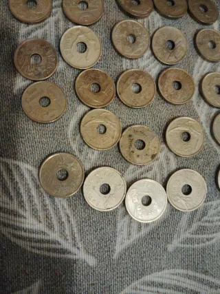 Monedas con agujero