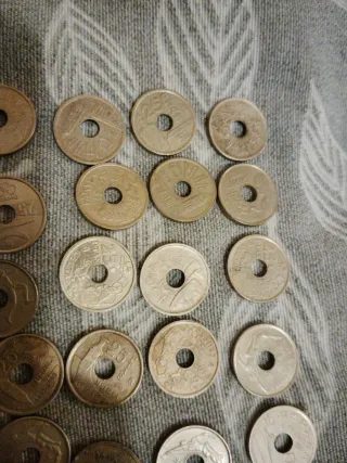 Monedas con agujero