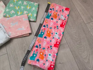 Lote telas infantiles algodón (5 piezas)