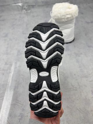 Stivali da neve bianchi con pelo, taglia 41