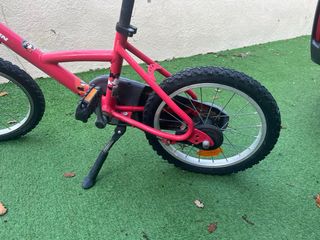 Bicicleta infantil Btwin rossa