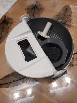 Grattugia verdure multifunzione