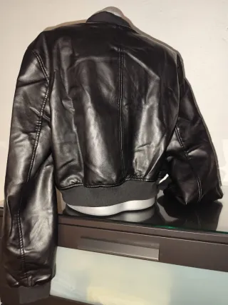 Bomber polipiel negra