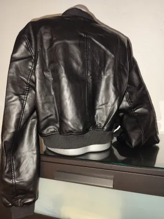 Bomber polipiel negra