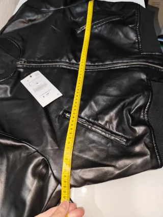 Bomber polipiel negra