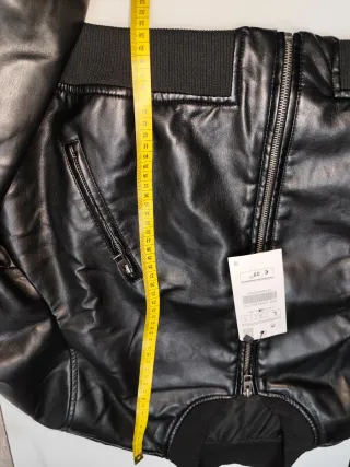 Bomber polipiel negra