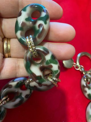 Collana particolare leggera oro e verde