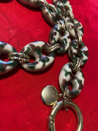 Collana particolare leggera oro e verde